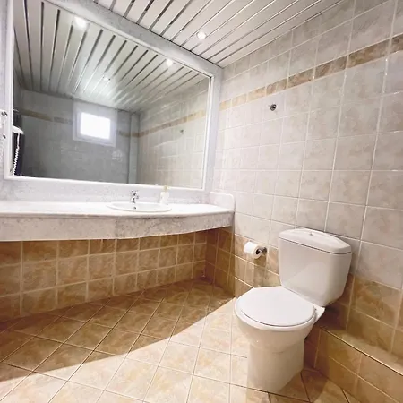 Aparthotel Ariadne 2*